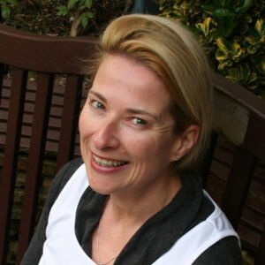 Dr Bernadette Foran
