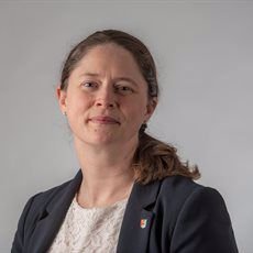 Dr. Victoria Wykes